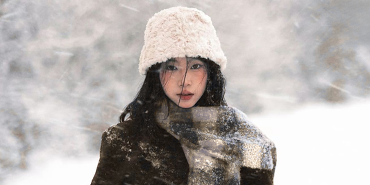 Girl standing in a cold wheater without applying Best Winter Sunscreen